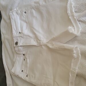 American Eagle white shorts
